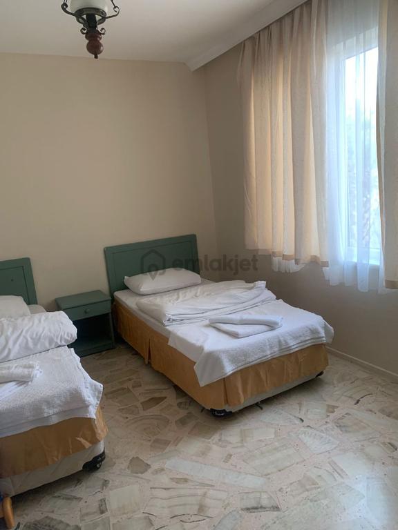 Altınoluk'ta Tatil Köyü İçerisinde Denize 100 M Günlük ,aylıık ,yıllık Kiralık Daire 2