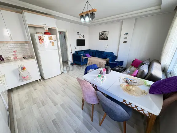 Prestij'den Sağlık'ta Asansörlü Geniş Oturumlu 2+1 Daire 2
