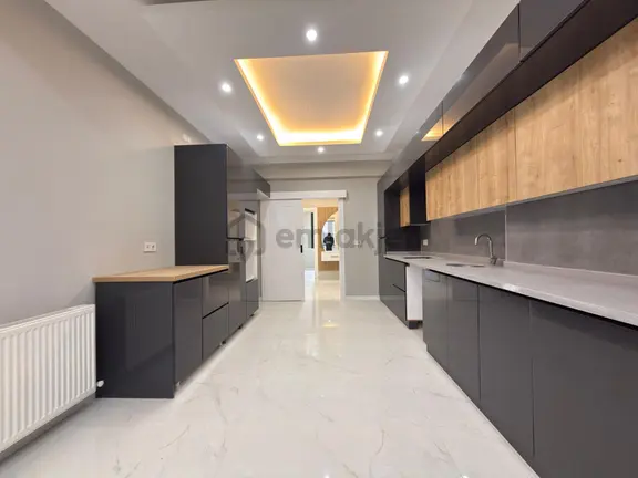 Cengiz Topel Mahallesi Site İçi 4+1 160 M2 5 Katlının Zemin Katı Sıfır Full 2