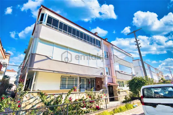 🟠🟠alfa'dan Akçay'da Satılık Barbekülü Ayrı Mutfak Denize 400 Mt Mesafede 2+1 Geniş Daire 1