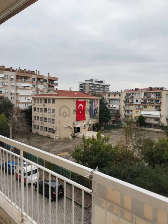 Kate Gayrimenkulden Dedebaşı Karşıyaka Da 3+1 170 M2 Daire Satılıktır 2