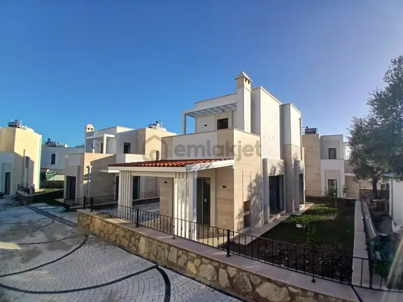 Gümüşlük’ün Kalbinde Kiralık , Modern Ve Tamamen Müstakil Bir Yaşam! 2