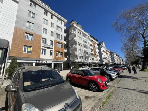 Ulaş Gayrimenkul Bahçelievler Mah.185m² 3+2asansörlü Satılık 1