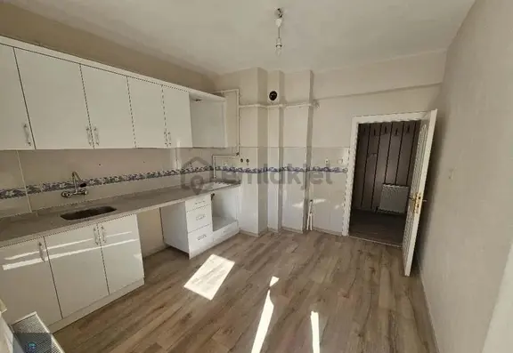 Eren Emlak'tan Tabduk Emre Mahallesinde 3+1 Arakat Asansörlü Satılık Daire 1