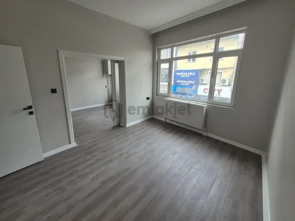 Ordu Şehir Merkezin De İçi Yenilenmiş Kiralık Ofis Veya Daire 2