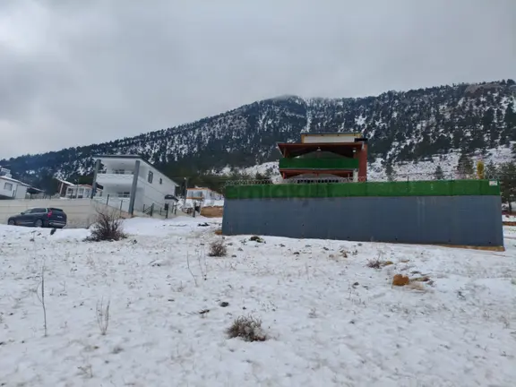 Kar Emlaktan Yenikonacık Bozkırlı Mevkiinde 400 M2 Satılık Arsa 2