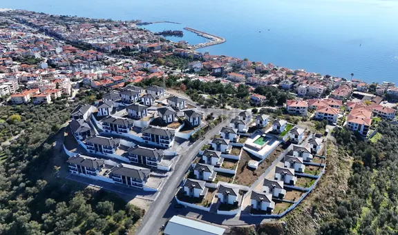 Yiğit'ten Küçükkuyuda Havuzlu Full Deniz Manzaralı 3+1 Lüx Villa 1