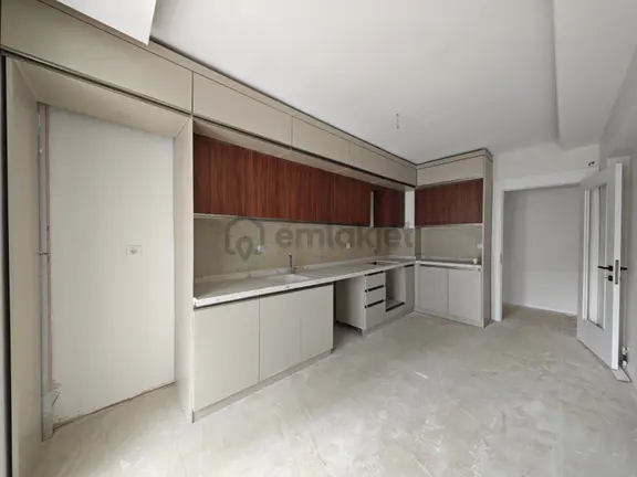 Feridunçelik'te Güvenlikli Full Yapılı 3+1 135 M2 Satılık Sıfır Daire !! 2