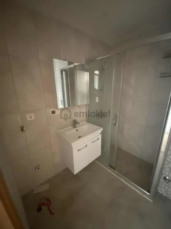 Tepe Gayrimenkulden Yeni Sehir Hastanesine Cok Yakn 1+1 Kiralik 2