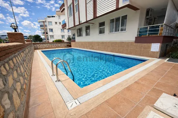 Didim Efelerde Satılık Havuzlu Sitede 3+1 Full Eşyalı Geniş Kat Dublexi 2