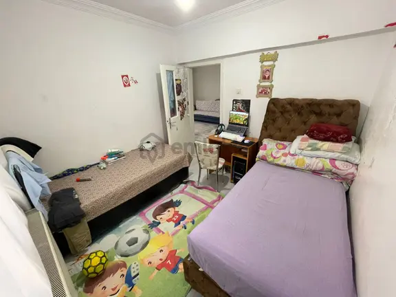 İncirli Caddesi Yakını Katta Masrafsız Ytapılı 3+1 2