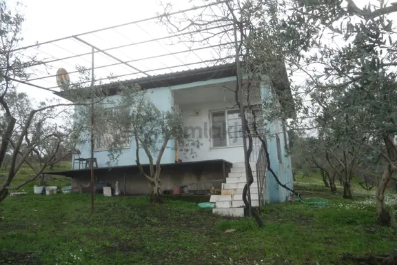 İzmir Torbalı Gold Emlaktan Satılık Bahçeli Ev 2