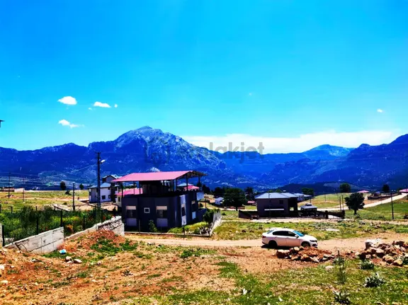 Kar Emlaktan Yenikonacık Bozkırlı Mevkiinde 400 M2 Satılık Arsa 2