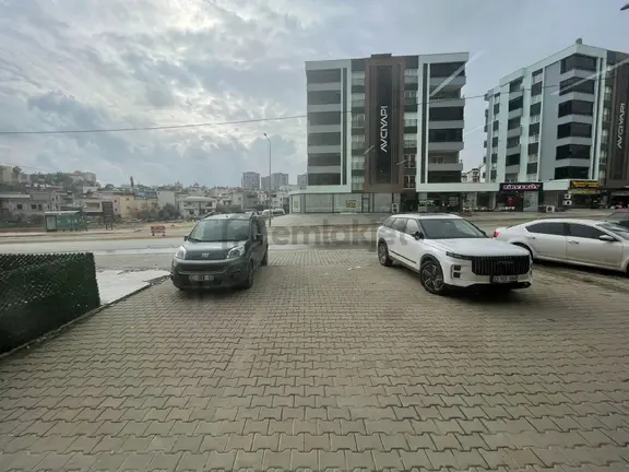 Ra Gayrimenkul İncirlikuyu Mevkiinde Satılık Cadde Üzerinde Dükkan 2