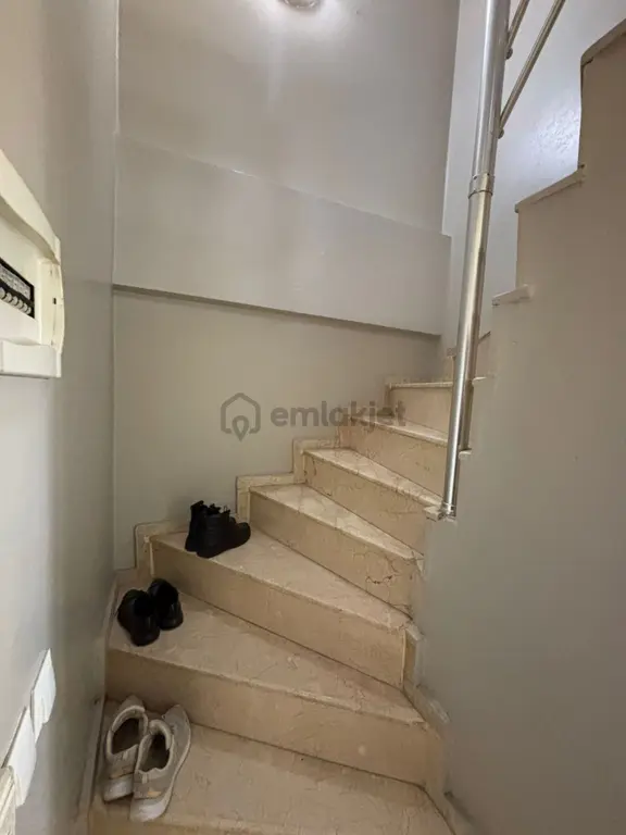 Yeni Mahalle Mahallesi 🏡 Çatı Dubleks ✅3+1 160 M2 5 Katlının Çatı Dubleksi ❇️ Özelikli Balkonlu 2