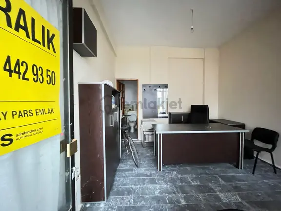 ''yetkisi'' Parstan Sarıkız Mah.denize 50m Eşyalı Kiralık Dükkan 2