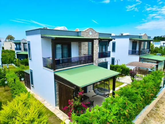Turgutreis Merkez'de Satılık Denize Yakın 3+1 Müstakil Villa 2