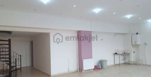 Ersin Emlak İstanbul/cennet'de Cad. Üzeri*çift Tapu-çift Dükkan* 1
