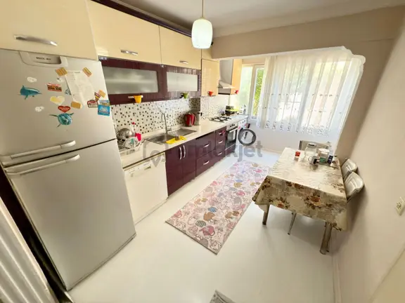 Yüksel'den Güre'de Denize 500metre Deniz Manzaralı 4+1 Satılık Geniş Villa 1