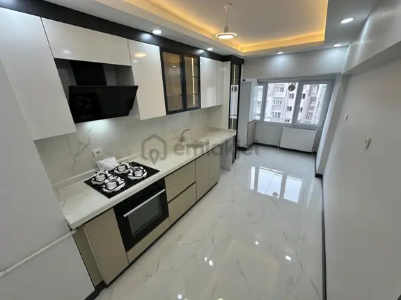 Batı Adliyesi Yakını Site İçerisinde Çift Asansörlü Ful Yapılı 3+1 Satılık Daire 1