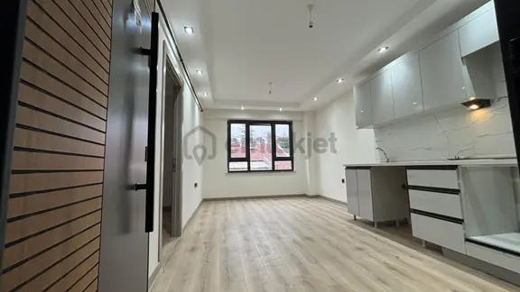 !! Recep Ümit'ten Çamlıca Mahallesinde Birlik Caddesi Yakınında Asansörlü Lüx 1+1 Daire !! Fç 1