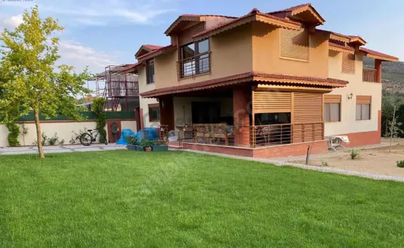 🏡davutlar Mahallesi 🏡villa ✅720 M2 Arsa İçerinde 3+1 260m2 2 Katlı Müstakil Villa 1