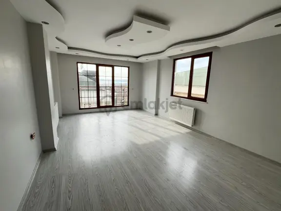 Büyükçekmece Fatih Mah Yeni Binada Lüks Manzaralı Temiz 3+1 Kiralık Daire 1