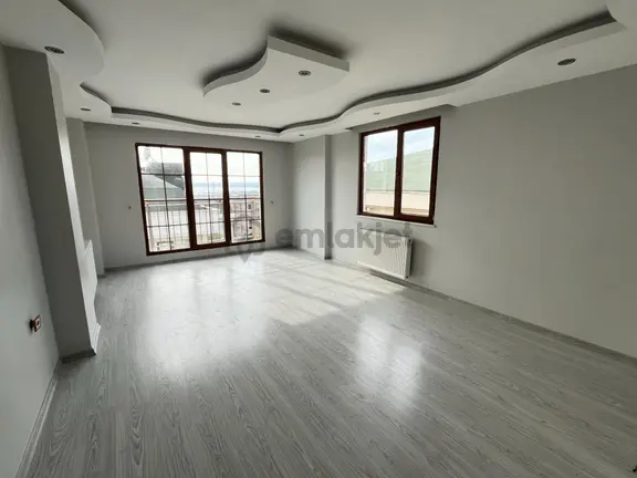 Büyükçekmece Fatih Mah Yeni Binada Lüks Manzaralı Temiz 3+1 Kiralık Daire 2