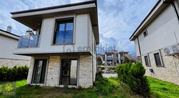Güzelçamlıda Denize Yakın | Bahçeli, Akıllı Ev 3+1 Tek Müstakil 2