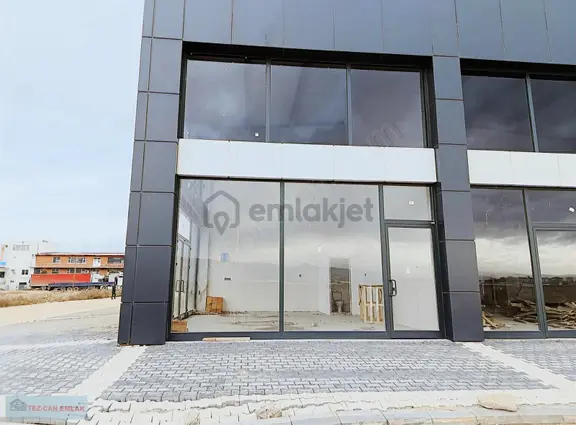 Şekerciler Sitesi Geniş Kiralık İşyeri 1