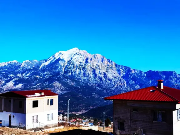 Kar Emlaktan Yenikonacık Efes Sitesi Üzerinde 400 M2 Satılık Arsa 2