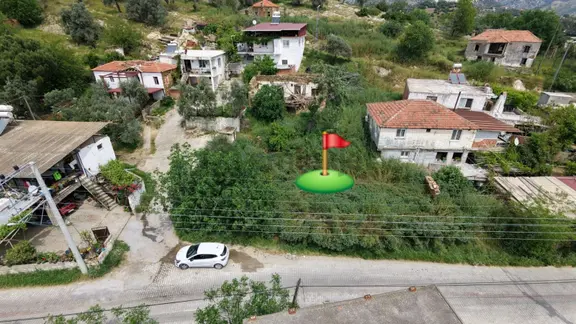 Milas Bahçeburun Köyü Satılık Kargir Ev Ve Avlusu 970 M² 2
