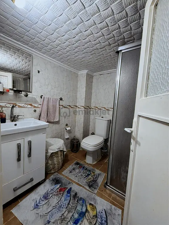Ayvalık Hayrettinpaşa Mahallesinde Satılık 3 Daire 2