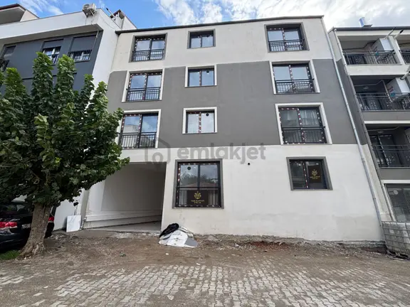 İzmir Seferihisar Turabiye’de 1+1 Güzel Konumda Daire 2