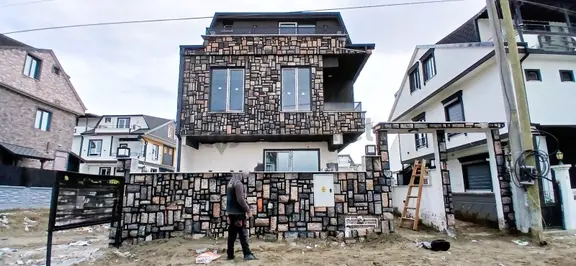 Sakarya Kocaali De Deniz Manzaralı Havuzlu Ön & Arka Cephe Seçenekli Lüks 3+1 2
