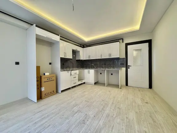 🏡muradiye Mahallesi🏡 ✅2+1 105m2 5 Katlının 2 Katı ❇️sıfır Full Özelikli Petek Kombili 1