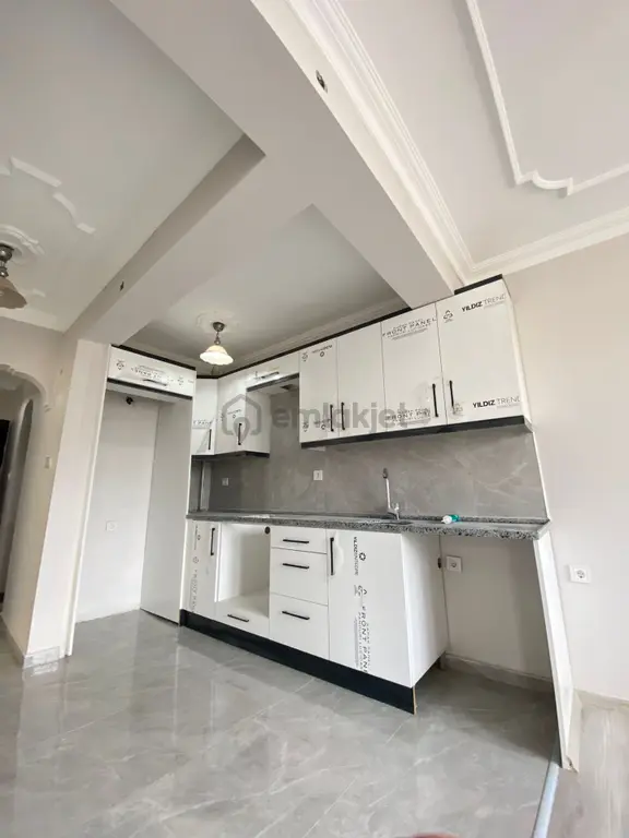 ✅utku Mahallesi🏡 ✅2+1 80m2 4 Katlının 3 Katı ❇️full Tadilatlı Özelikli Petek Kombili 1