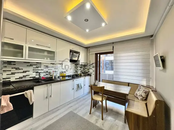 🏡 Referans'tan İkizçay'da Geniş Şık Tasarımlı 3+ 1 Daire 2