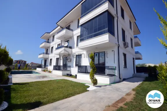 Sakarya Karasu Da Havuzlu Yeni Ve Lüks 2+1 Ara Kat !! 2