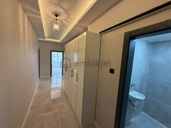 Bilgen Vatan'dan Çekirge Caddesi'nde 3+1 Orta Kat Megalüks Yapılı Masrafsız Bağımsız Salon Daire 2