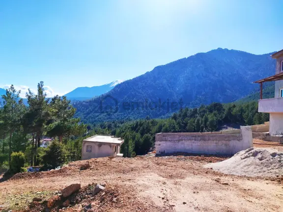 Kar Emlaktan Yeni Konacık Efes Sitesi Üzerinde 400 M2 Satılık Arsa 2