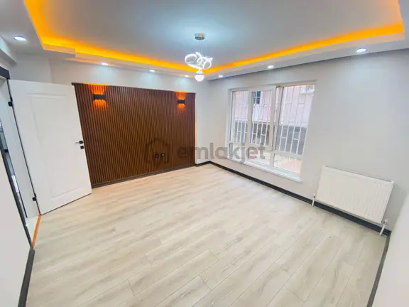 Tıp Fakültesi Cad. Yakını Giriş Katta 3+1 Full Yapılı Satılık Daire !!! 1