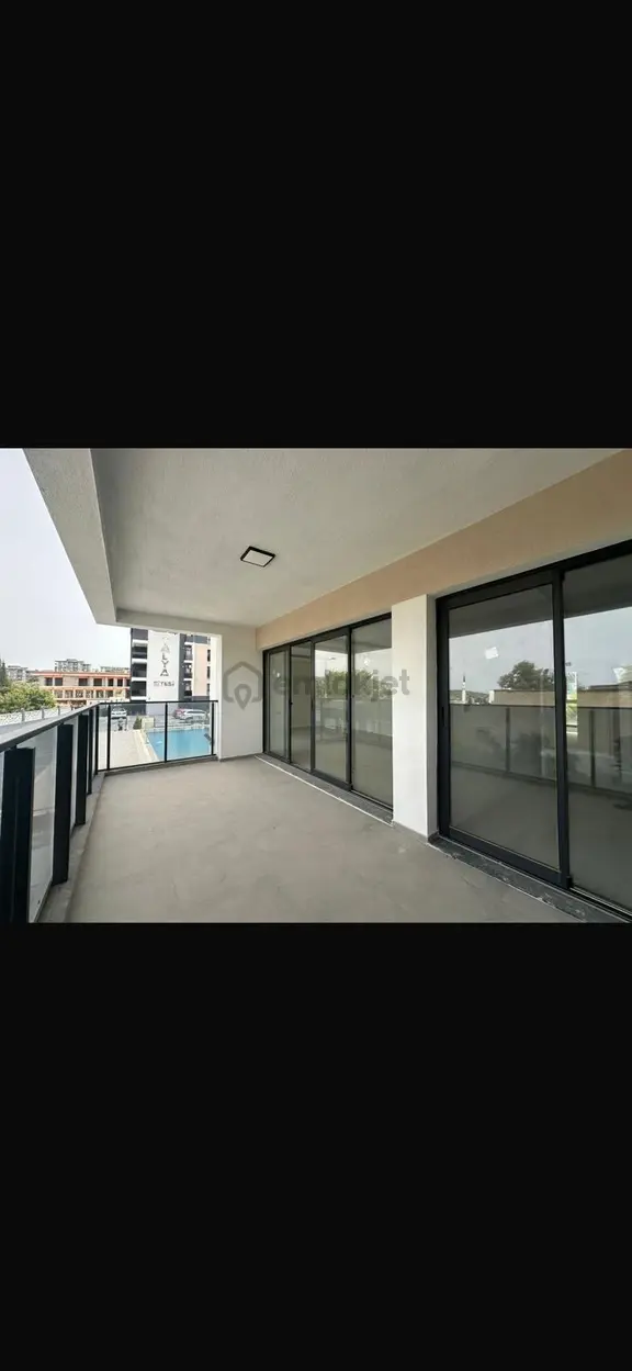Kuşadası 2+1 Geniş Balkonlu Deniz Manzaralı Residence 1