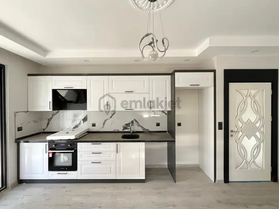 🏡referans'tan Altınkum'da Ön Cephe Ebeveyn Banyolu Çift Cam Balkonlu Sıfır Modern 2+1 Daire 2