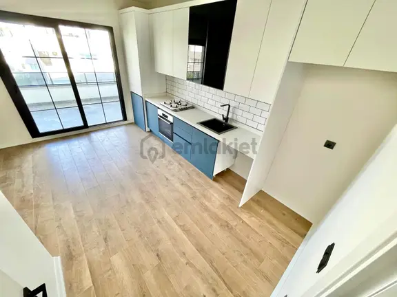 🏡 Referans'tan Akçay'da Yerden Isıtmalı Geniş Balkon Şık Tasarımlı 2+1 Daire 1