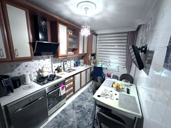 🏡 Referans'tan Akçay Merkez'de Ön Cephe Site İçinde 3+1 Daire 2