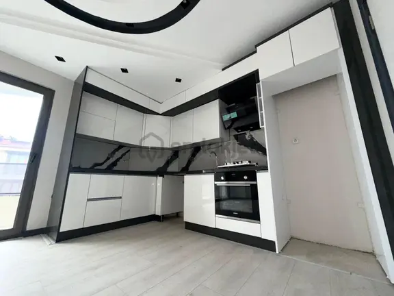 🏡 Referans'tan İkizçay'da Ön Cephe Ara Kat 1+1 Daire 2