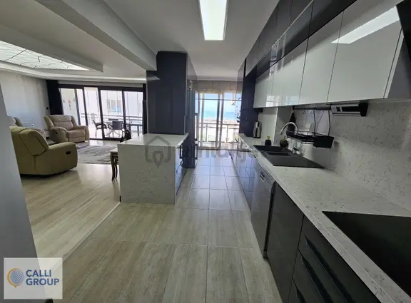 Kuşadası Marina'da Satılık Deniz Manzaralı 4+1 Bakımlı Daire 2