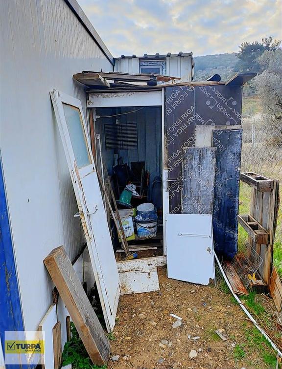 Torbalı Çapak'ta Elektriği Suyu Yolu Olan 588m² Hisseli Yazlık 2