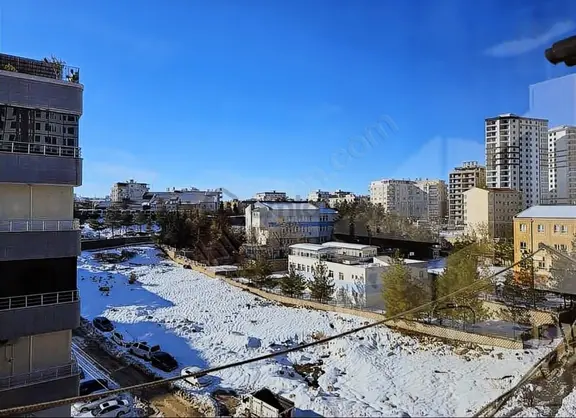 Gölbaş Emlaktan Site İçerisinde Satılık 3+1 Daire 2